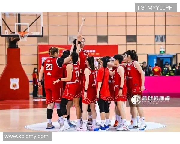 广东女篮与八一女篮激战正酣精彩对决引发球迷热烈关注与期待